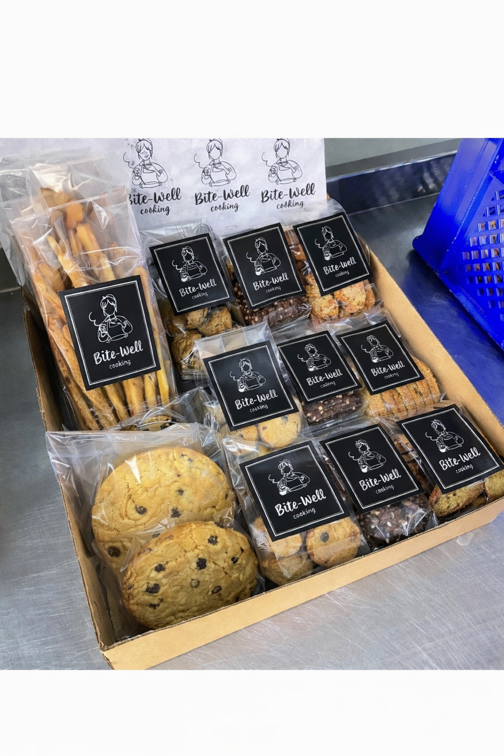 Artısan Baked Snacks Box
